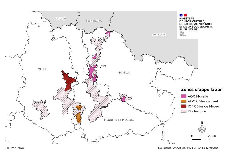 L'AOC Moselle se situe à l'Ouest de la Moselle, près de Thionville et Metz. Les Côtes de Meuse se situent au milieu de la Meuse à l'Est. L'IGP Lorraine couvre toutes les autres appellations ainsi qu'une partie de la Meurthe-et-Moselle et en Meuse autour de Bar-le-Duc
